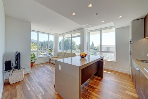 301-1675 Lions Gate Lane, North Vancouver, BC, V7P0E3 | Card Image