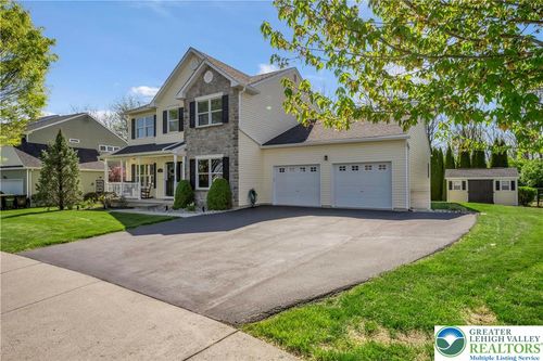 2188 Eagles Landing Dr, Nazareth, PA, 18064-1469 | Card Image