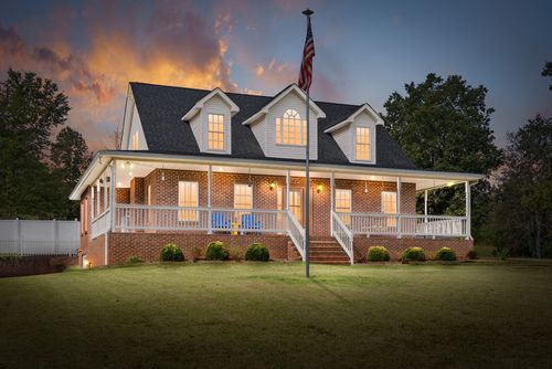 3989 Cadiz Rd, Bumpus Mills, TN, 37028-6072 | Card Image