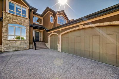 4 Rockcliff Pt Nw, House detached with 4 bedrooms, 3 bathrooms and 3 parking in Calgary AB | Image 3