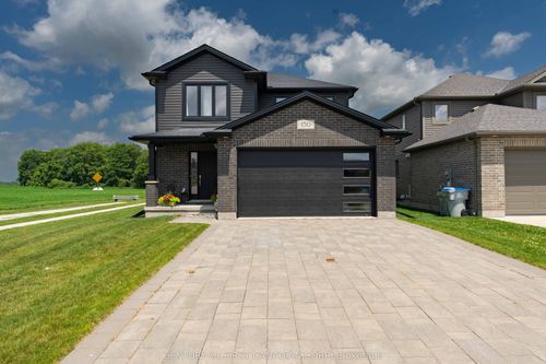 150 Gilmour Dr, Lucan, ON, N0M2J0 | Card Image