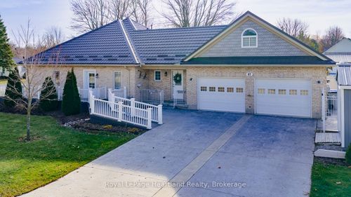 67 Brantford St, Seaforth, ON, N0K | Card Image