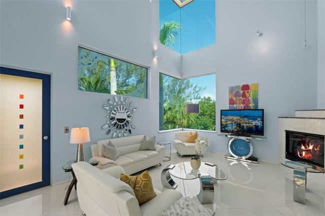 The 2 story elevator connects the downstairs with the main level. | Image 4