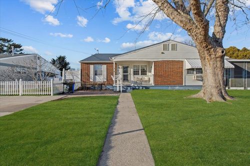 1351 Virginia Ave, Cape May, NJ, 08204-2724 | Card Image