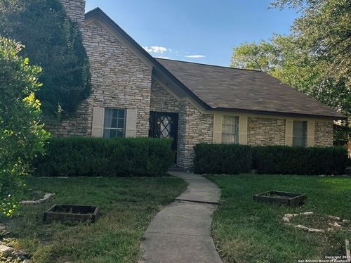 425 Golfcrest Dr, Windcrest, TX, 78239-2512 | Card Image