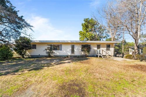 101 N Rockingham St, Robbins, NC, 27325-8415 | Card Image