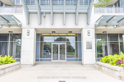 PH-105 - 5791 Yonge St, Condo with 2 bedrooms, 2 bathrooms and 1 parking in North York ON | Image 3