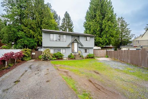 14366 101 Ave, Surrey, BC, V3T5C8 | Card Image