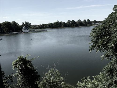 177 Cedar Ave, Portsmouth, RI, 02871-4505 | Card Image