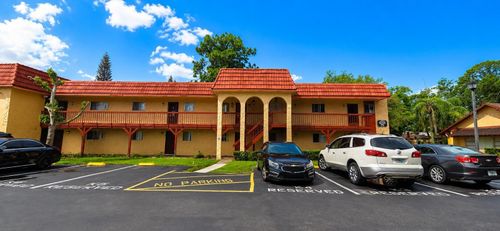 83-2850 N Powers Dr, ORLANDO, FL, 32818-3166 | Card Image