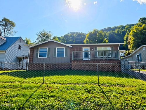 125 Riddle St Ne, Norton, VA, 24273-1112 | Card Image