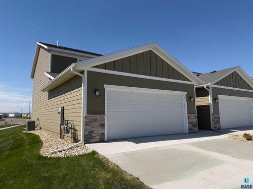 5937 S Whisper Creek Pl, Sioux Falls, SD, 57108-3098 | Card Image