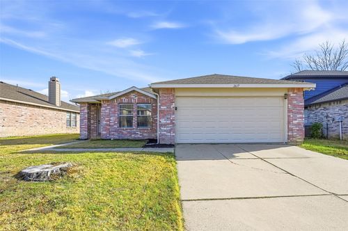 2617 Peach Dr, Little Elm, TX, 75068-5757 | Card Image