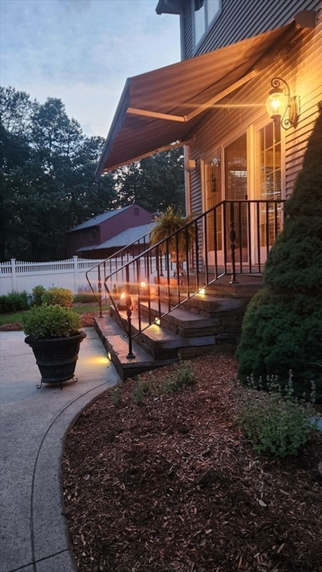 41 Christopher Dr, House other with 4 bedrooms, 3 bathrooms and 4 parking in Westfield MA | Image 41