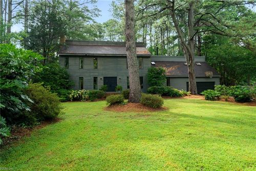 1305 Watersedge Dr, Virginia Beach, VA, 23452-6219 | Card Image