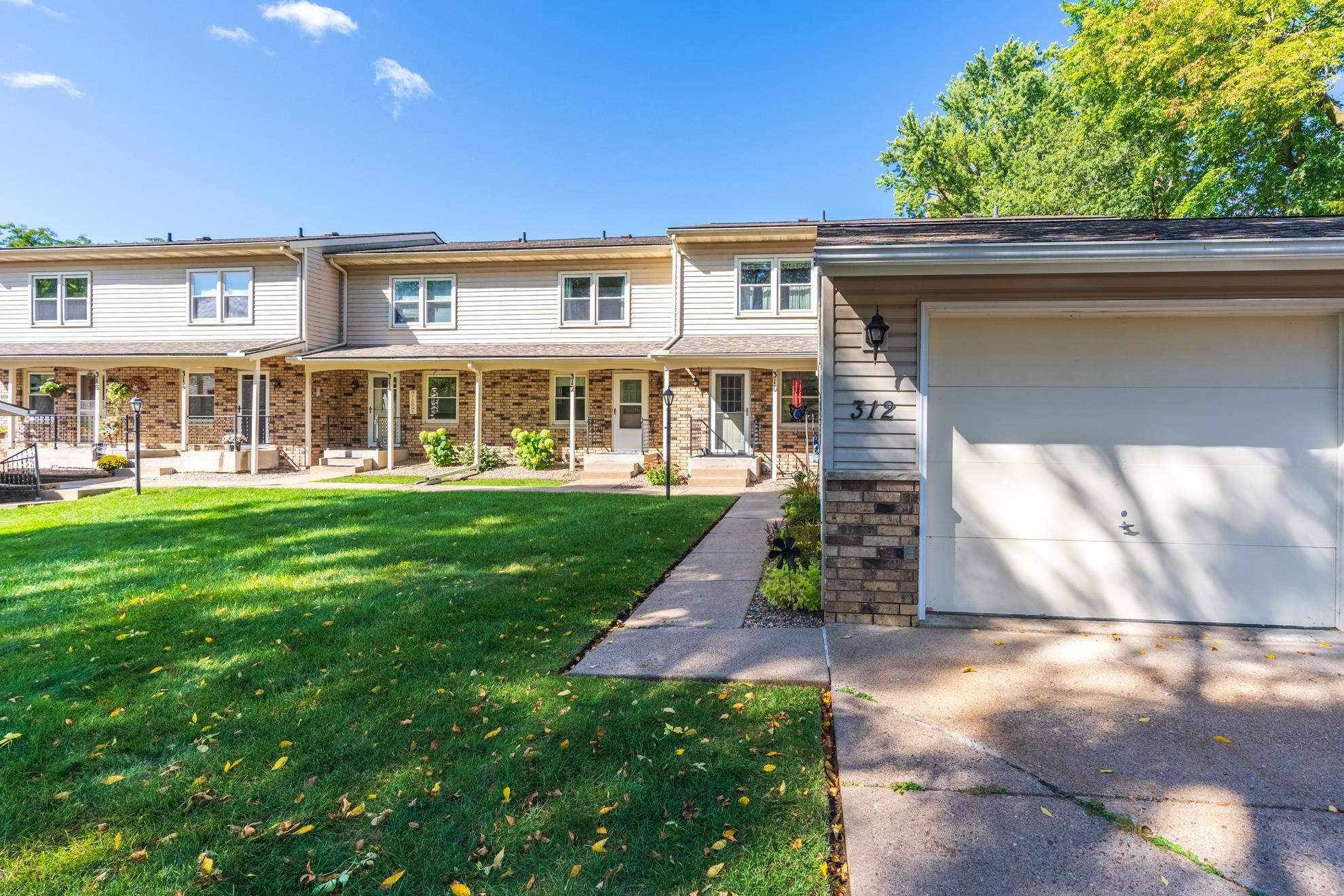 5th Ave, Wausau, WI 54401