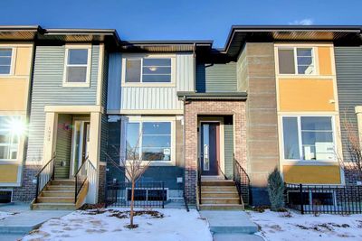 67 Lambeau Lane Se, Home with 3 bedrooms, 2 bathrooms and 2 parking in Airdrie AB | Image 1