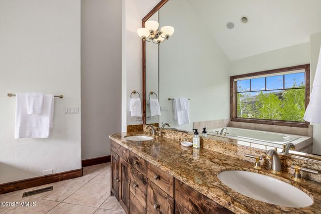 1122 Red Draw, House other with 5 bedrooms, 5 bathrooms and 7 parking in Edwards CO | Image 37
