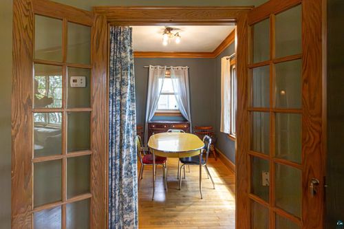 11 E White St, Ely, MN, 55731-1247 | Card Image