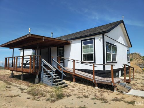 23200 Grimsel Dr, Tehachapi, CA, 93561-6339 | Card Image