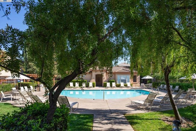 GATED POOL & SPA | Image 38