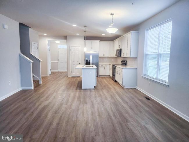 11521 Beacon Hill Ct, House other with 4 bedrooms, 3 bathrooms and null parking in SWAN POINT MD | Image 8