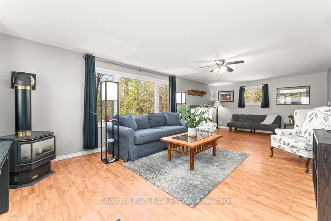 91 Santas Village Rd, House other with 4 bedrooms, 2 bathrooms and 7 parking in Bracebridge ON | Image 4