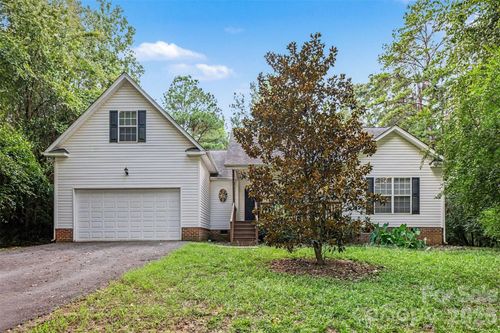 9223 Ladson Rd, Fort Mill, SC, 29707-8414 | Card Image
