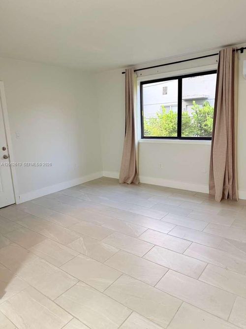 3-310 Ne 78th St, Miami, FL, 33138-4865 | Card Image