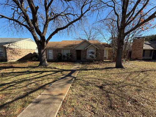2406 High Star Dr, Garland, TX, 75041-3236 | Card Image