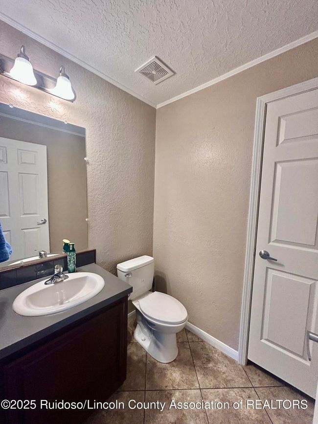 134 Gopher Gulch Loop, House other with 3 bedrooms, 3 bathrooms and null parking in Carrizozo NM | Image 12