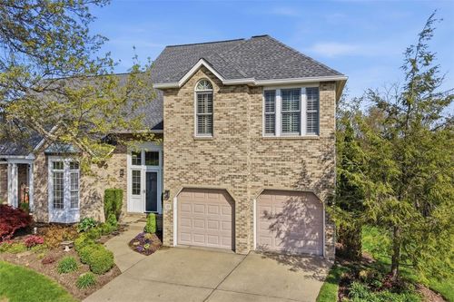 123 Sebago Lake Dr, Sewickley, PA, 15143-9374 | Card Image