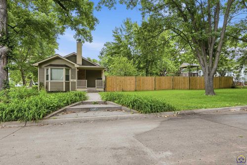 1600 Sw Webster Ave, Topeka, KS, 66604 | Card Image
