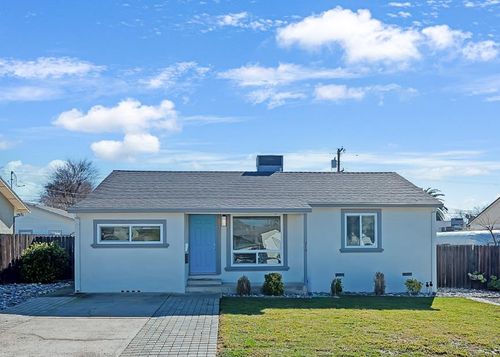 219 Needles Way, Folsom, CA, 95630 | Card Image