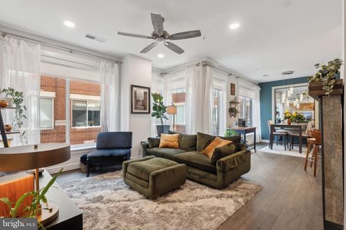 apt-201-625 Slaters Ln, ALEXANDRIA, VA, 22314-1169 | Card Image