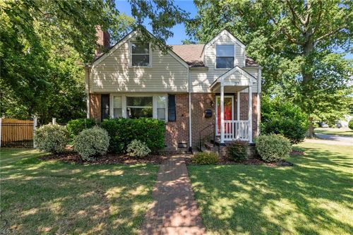 217 Brooke Dr, Hampton, VA, 23669-4627 | Card Image