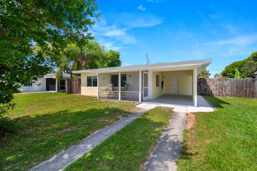 1751 5th Ave, Vero Beach, FL, 32960-5610 | Card Image