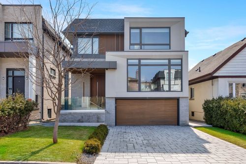 21 Farrell Ave, North York, ON, M2R1C7 | Card Image