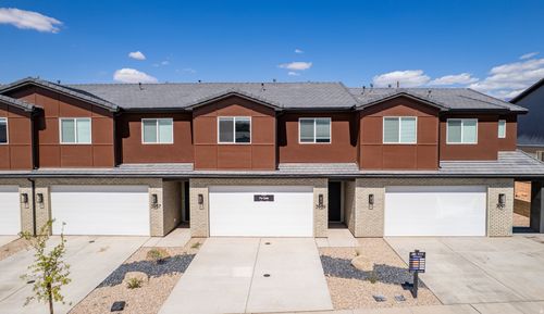 121-3983 E Razor Dr, Washington, UT, 84780-8840 | Card Image