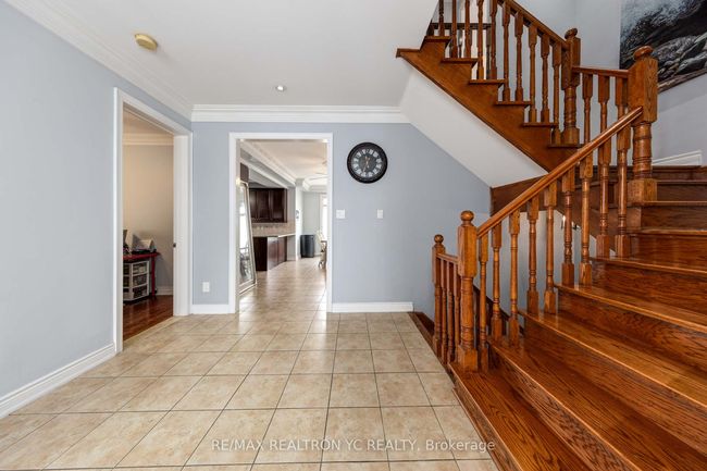 19 Wadena Crt, House other with 8 bedrooms, 7 bathrooms and 4 parking in Scarborough ON | Image 6