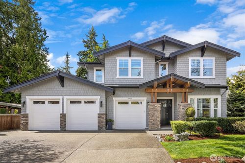 2005 105th Ave Ne, Bellevue, WA, 98004-2801 | Card Image