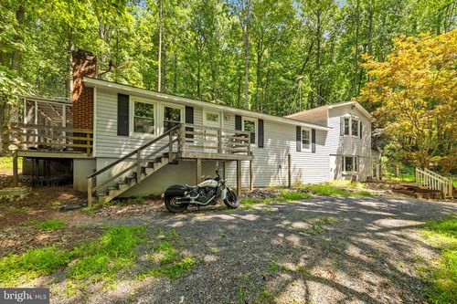 247 Marsden Heights Rd, LINDEN, VA, 22642-5657 | Card Image