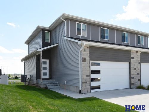 5061 W Amarillo Dr, Lincoln, NE, 68528-2306 | Card Image
