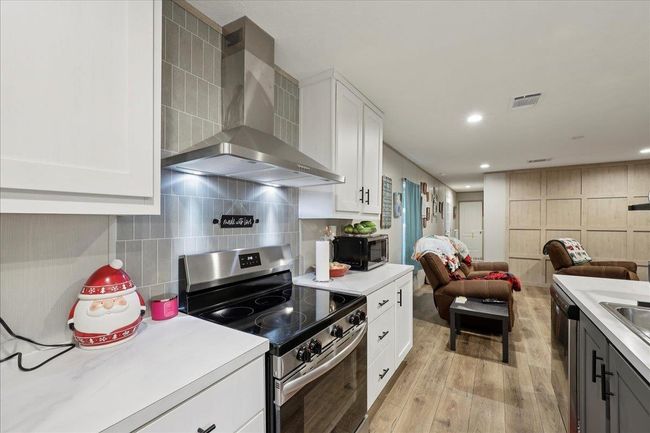 10320 Cravens Camp Rd, House other with 3 bedrooms, 2 bathrooms and null parking in Silsbee TX | Image 13