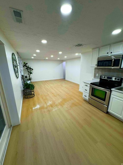 751 S 1500 E, Pleasant Grove, UT, 84062-3404 | Card Image