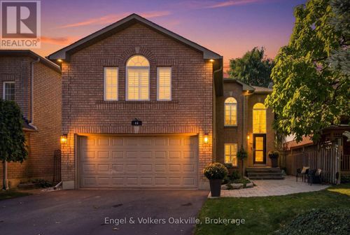 44 Keewaydin Street, Hamilton (Waterdown), ON, L8B0K6 | Card Image