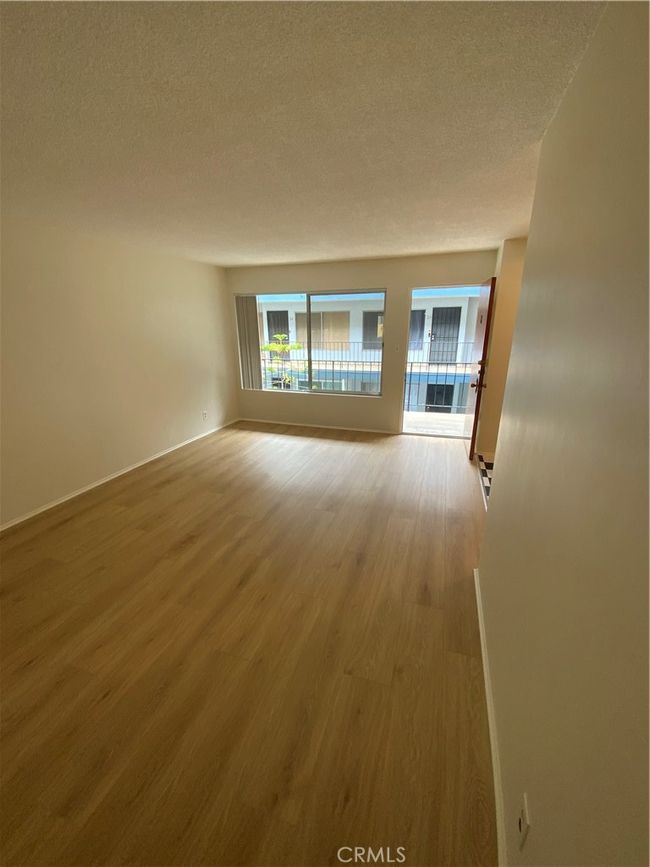 APT-18 - 120 Alamitos Ave, Condo with 1 bedrooms, 1 bathrooms and 1 parking in Long Beach CA | Image 11