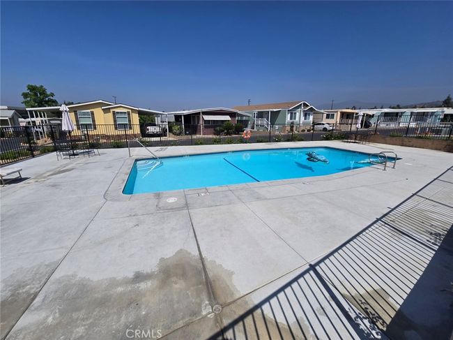 Community pool | Image 20