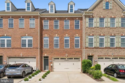 5445 Stream Bank Ln, GREENBELT, MD, 20770-4098 | Card Image