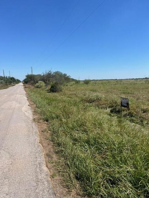 1182 Grubbs Tract 1 Road, Sealy, TX, 77474 | Card Image